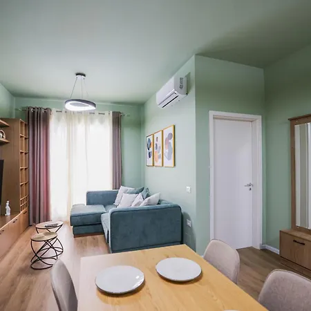 Luxury In Kaimi Complex Wifi Ac דירה *